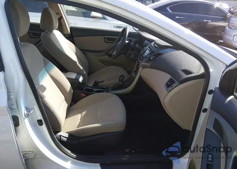 2016 Hyundai Elantra Se из США, поврежденный, VIN 5NPDH4AE3GH659960